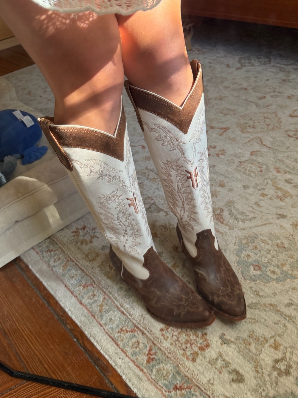 Frye SACHA FEATHER DECO cowboy boots